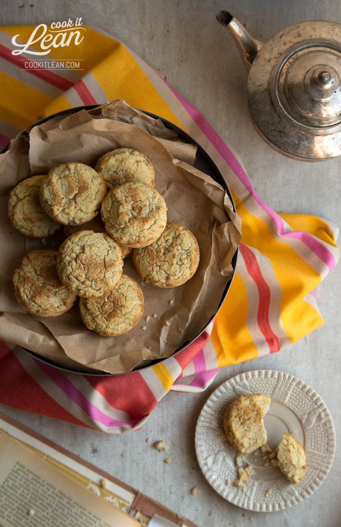 Paleo coconut muffins