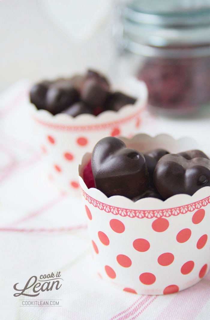 paleo pralines with raspberry