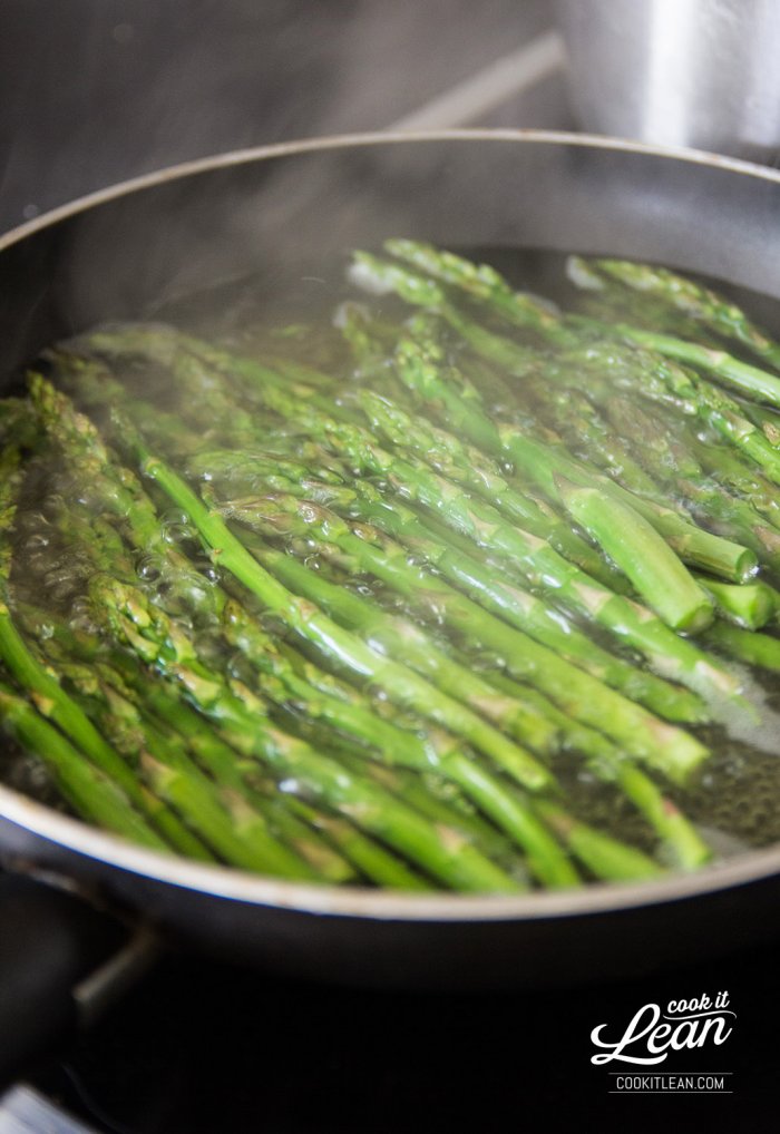 asparagus_salad_cook